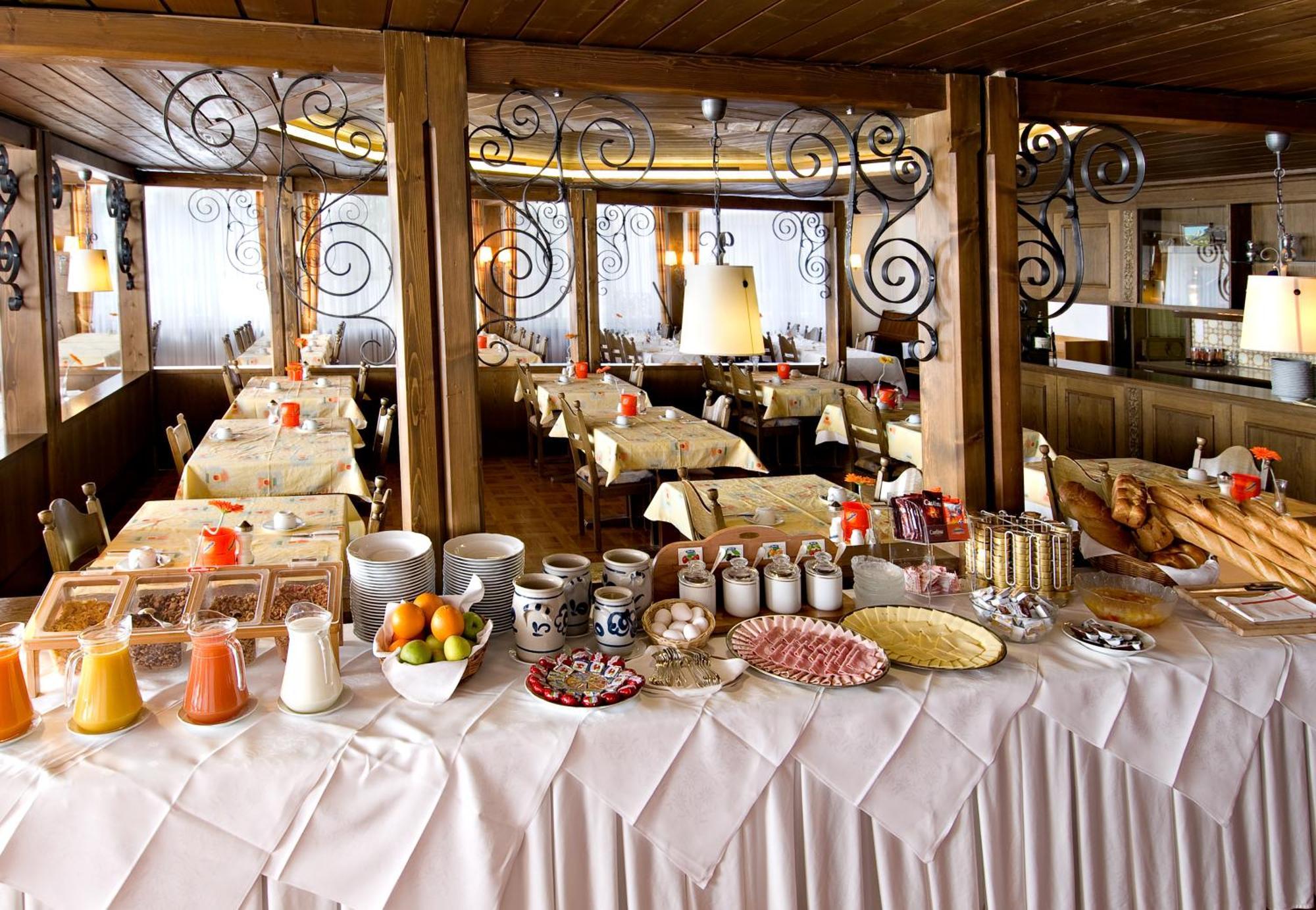 Gornergrat Dorf Hotel เซอร์แมท ภายนอก รูปภาพ